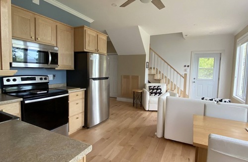 Boularderie House | Magical Modern Beach House on Bras D'or Lakes/Surround Deck/Newly Built
