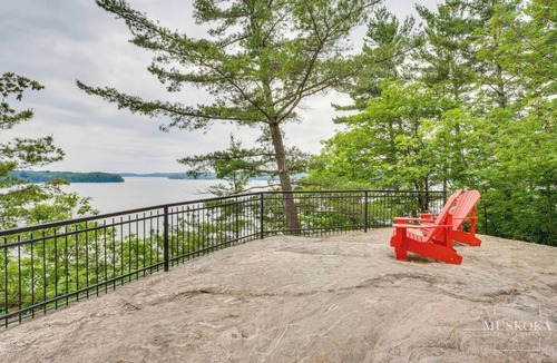 Rosseau House | Majestic Views on Lake Rosseau