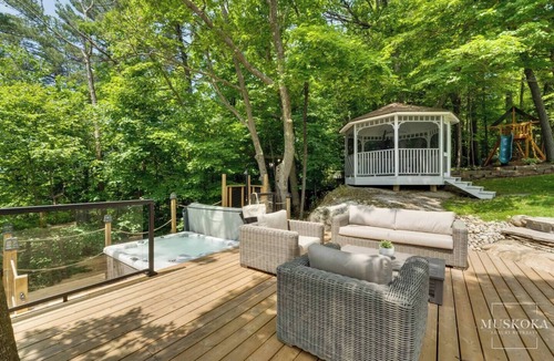 Rosseau House | Majestic Views on Lake Rosseau