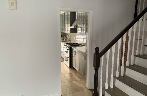 Ottawa Division House | Manotick waterfront property. Walking distance to pubs restaurants. groceries.