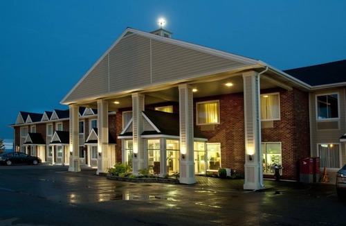 Port Hawkesbury Hotel | Maritime Inn Port Hawkesbury