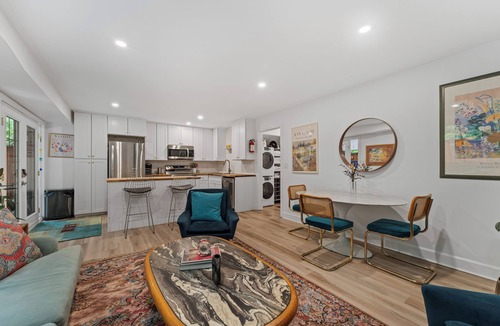 West Kelowna Estates Apartment | Mid-Century Modern Dream Retreat
