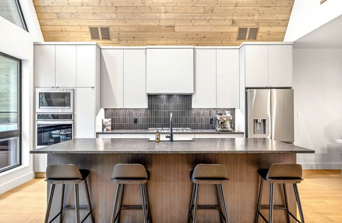 Fernie House | Modern A-Frame | Ski In | Hot Tub | Fernie Alpine Resort