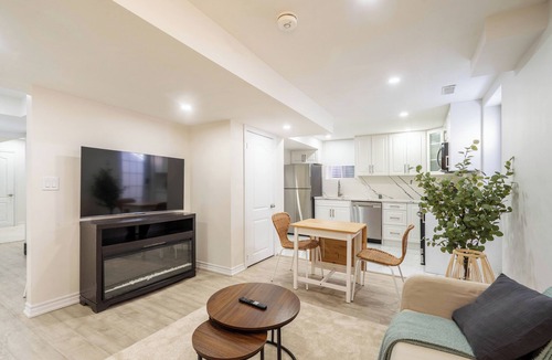 Milton Apartment | Modern Basement Apartment - Private entrance