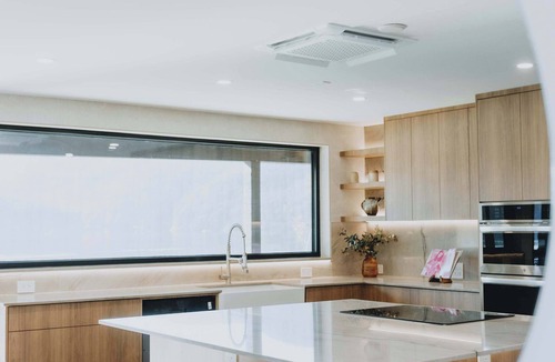 District of North Vancouver House | Modern Coastal Suite | Arms Nook | Ocean Retreat