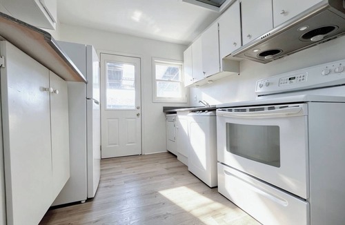 Oakridge House | Modern Cottage Near Beaches Subway Free Private Parking