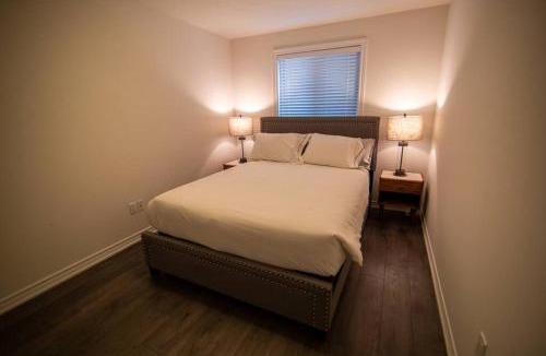 Grimsby Villa | Modern & Cozy Retreat Lake Ontario & Wine Country