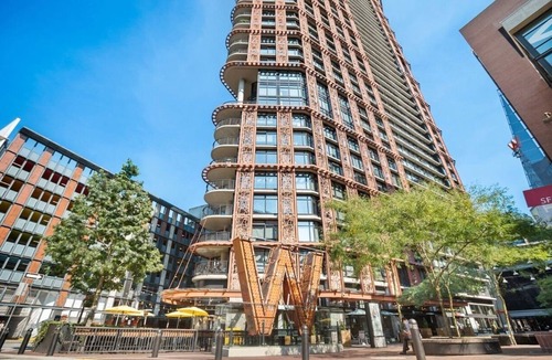 Gastown Apartment | Modern Downtown Home Flexible Accommodation