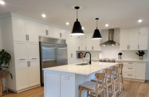 Southeast Kelowna House | Modern Kelowna Rancher-Close to All Amenities-3 BDRM!!