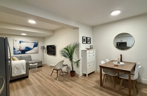 Crawford Apartment | Modern Lower Mission Retreat | Luxury Comfort Near Beaches & Wineries