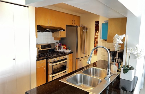 Yaletown Apartment | Modern luxury furnished one bedroom in the heart of Yaltown.