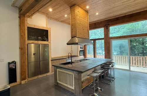 Muskoka Lakes House | Modern Luxury New Masterpiece on Muskoka Lakes Now Accepting Booking