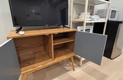 Sunset Apartment | Modern studio in Vancouver with private bathroom, 15mn from downtown and airport