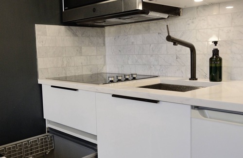 Village North Condo | Modern Whistler Village Studio with Mountain Views