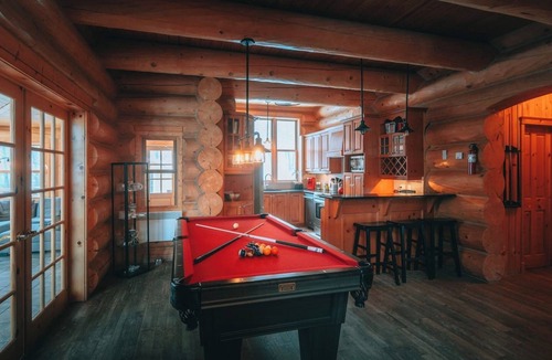 Fiddler Lake Resort Ski Chalet | Monopoly/Private SPA & Sauna/Pool , Lake , Free kayak access