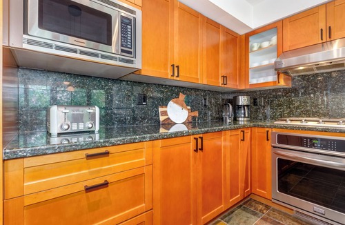 Village North House | Montebello 4864 - Air Conditioning, Private Hot Tub, Mountain Views, Close to Village