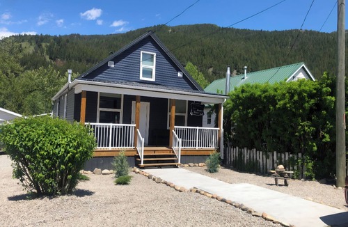 Blairmore House | Mountain getaway w/hot tub & heated garage
