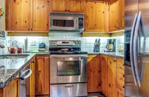 Upper Village Condo | Mountain Star 28 Ski-In by Acer Vacations