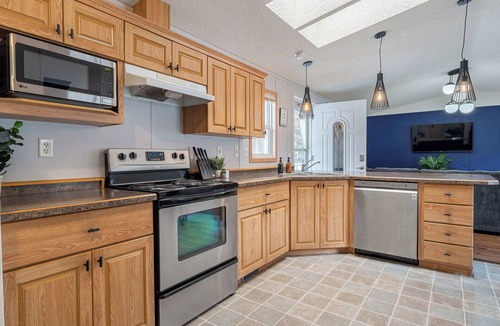 Blairmore House | Mountain Time | Furnished 30+ Day Retreat