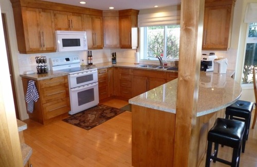 Regional District of Nanaimo House | Nanoose Bay Oceanfront Home With Stunning Views And Walk-On Beach