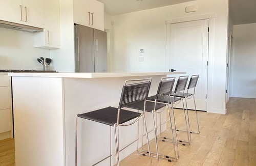 District of North Vancouver House | New above ground suite with large patio- Fully furnished,1 bedroom, sleeps 2