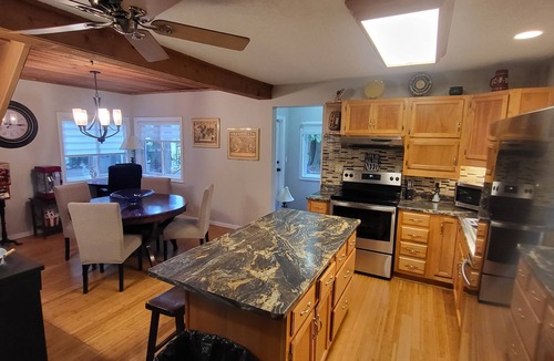 Courtenay House | New Listing -SPECTACULAR 3 acer 4 BR 2 seperate suite private oasis with it all