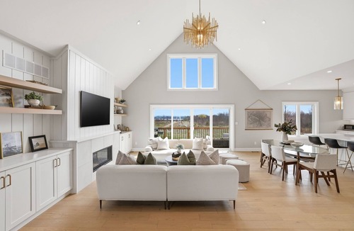 Georgian Bluffs House | NEW Luxury Cobble Beach Golf Retreat w/Games Room & Large Yard