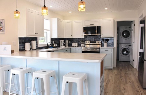 Sea View Cottage | Newly Built 3 Bedroom Cottage + Bunk House With A/C, 2 Minute Walk To The Beach!