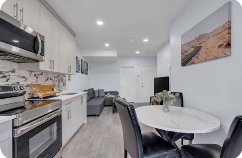 Sage Hill House | Newly Built Guesthouse Suite