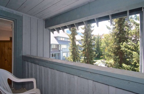 Blackcomb Condo | Newly remodeled lofted condo- 90 yards to Gondola