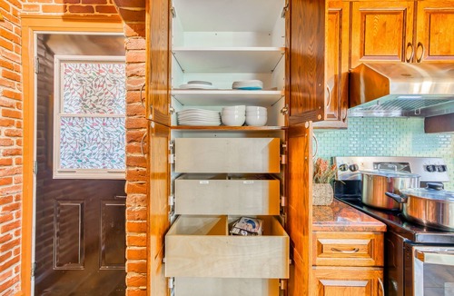 Chippawa Other | Niagara Falls Farmhouse Cottage Heated Pool Cozy Loft