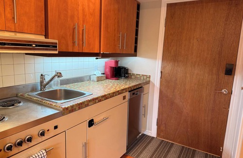 Mont-Tremblant Village Condo | Nordic Charley - A/C - Mezzanine on 2nd floor - Mountain & lake view