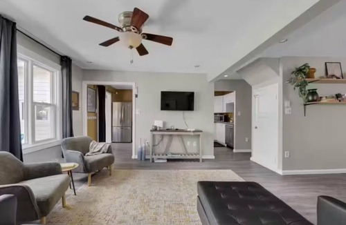 Saint John House | North End Nook - centrally located w/free parking