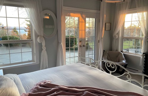 Otter Point House | Ocean Oasis Stunning Suite/Sea Views/Large Private Decks/6 Park-Like Acres+