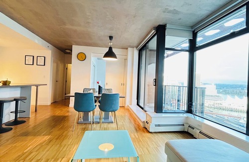 Gastown Apartment | Ocean View Condo . Downtown Vancouver