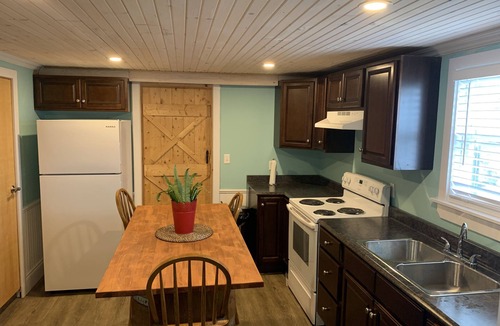 Bonavista House | Ocean view historical Ellis saint house