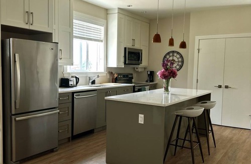 Colwood Apartment | Oceana Retreat - Cozy 1BR suite with Outdoor Oasis