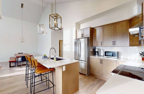 Big White Ski Resort Condo | Okanagan - Spyglass 9E