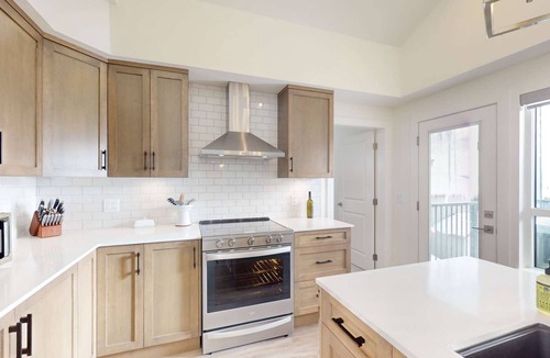 Big White Ski Resort Condo | Okanagan - Spyglass 9E