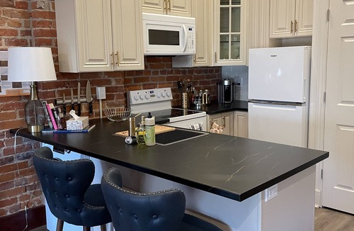 Belleville Apartment | Old World Charm: Burrows Suite #3 - Belleville, ON