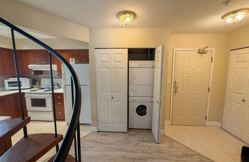 Upper Village Condo | On Blackcomb Mountain - Balcony w/BBQ, Common Rooftop Hot Tub, Free Parking
