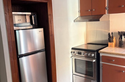 Downtown Apartment | One Bedroom Apartment in downtown St Catharines. Very close to Montebello Park