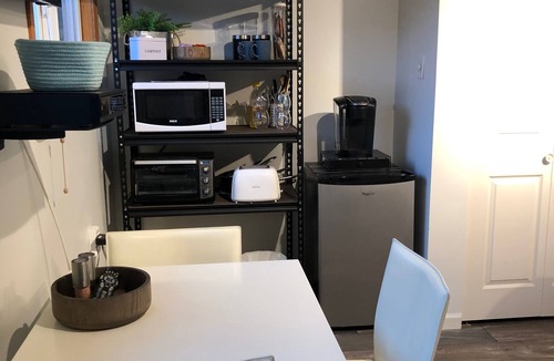 West Vancouver Apartment | One Bedroom in West Vancouver