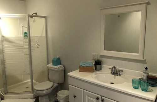 West Vancouver Apartment | One Bedroom in West Vancouver