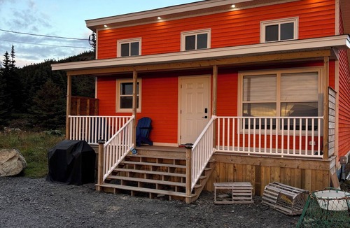 Twillingate Cottage | Orange Jellybean: Great ocean views and sunsets close to town