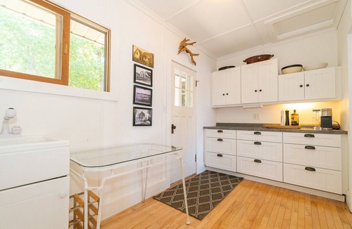 Minett Cottage | OUNO Island on the prestigious Lake Rosseau