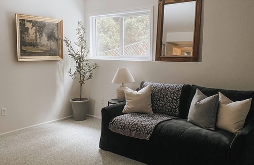 Salmon Arm Apartment | Our Kin Guest Suite in heart of Salmon Arm.