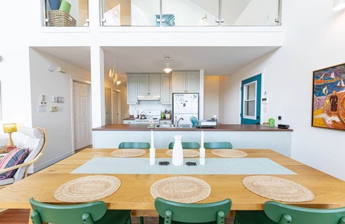 West Covehead House | Owl's Landing: Bright 3-Bed Coastal Home with Loft, Screen Room & Ocean Views
