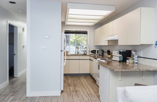 Regional District of Nanaimo Villa | Pacific Comber, Anchored in Family Tradition