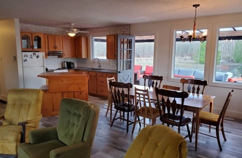 Colpoys Bay Cottage | "Paradise" 66 Acres of Private Trails & 200' Waterfront